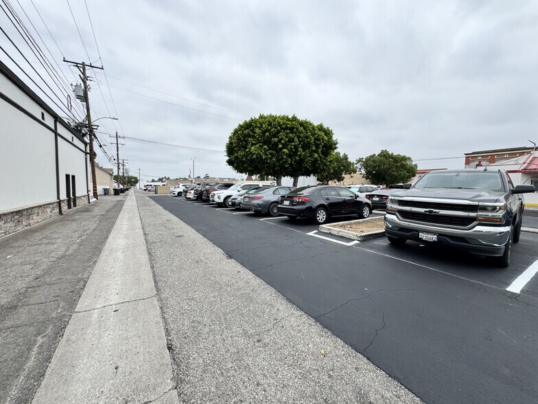More Photos Of 100 S Citrus Ave, Covina Office For Sale