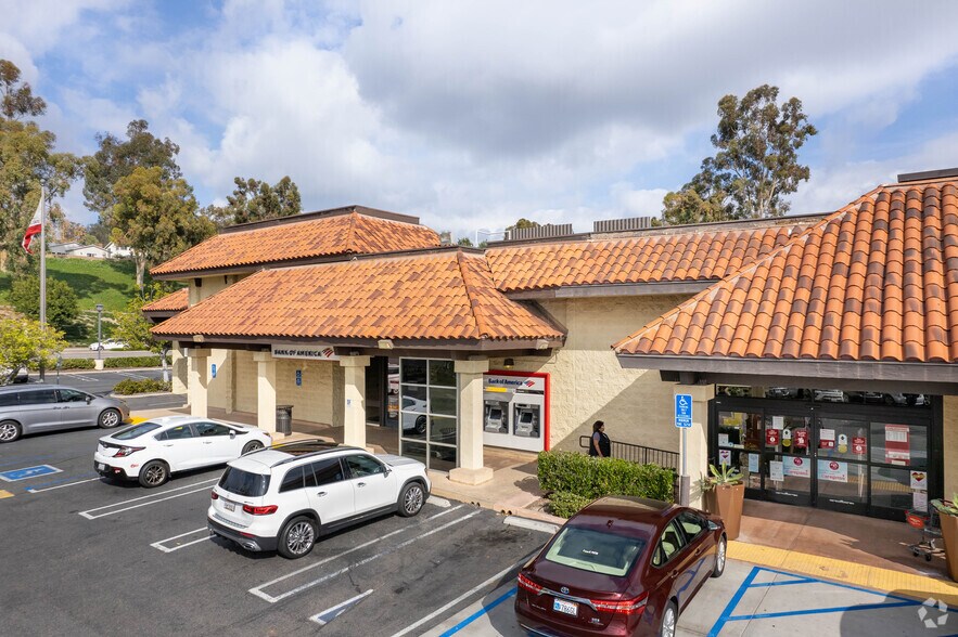 More Photos Of 26861-26911 Trabuco Rd, Mission Viejo Unknown For Lease