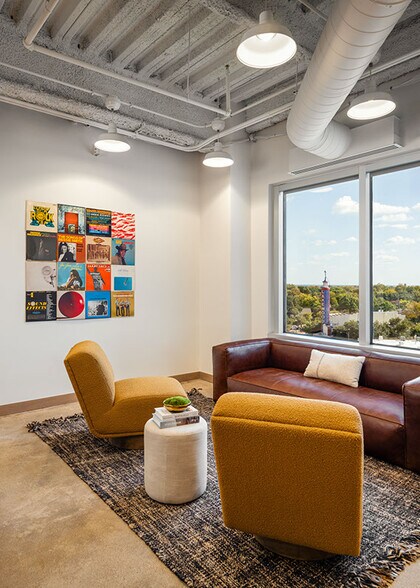 More Photos Of 6301 Gaston Ave, Dallas Office For Lease