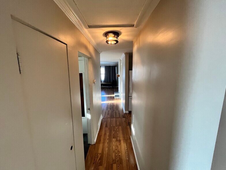 More Photos Of 260 Calumet St, Oswego Office For Sale