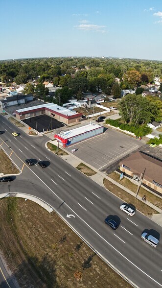More Photos Of 4901 S Telegraph Rd, Dearborn Heights Bar For Sale