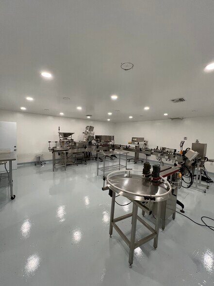 More Photos Of 3335 NW 74th Ave, Miami Industrial For Lease