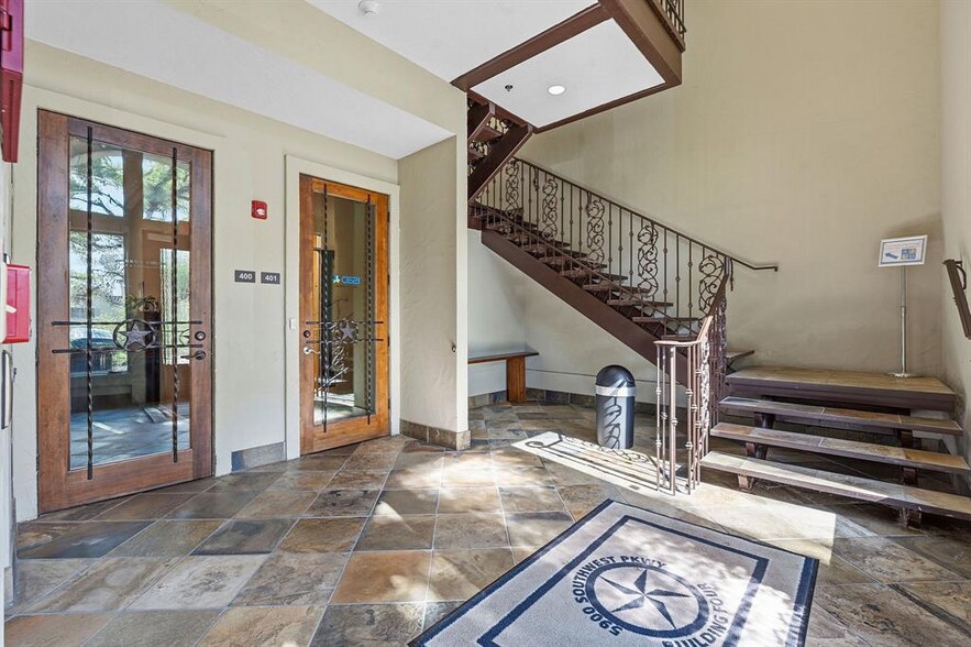 More Photos Of 5900 Southwest Pky, Austin Medical For Sale