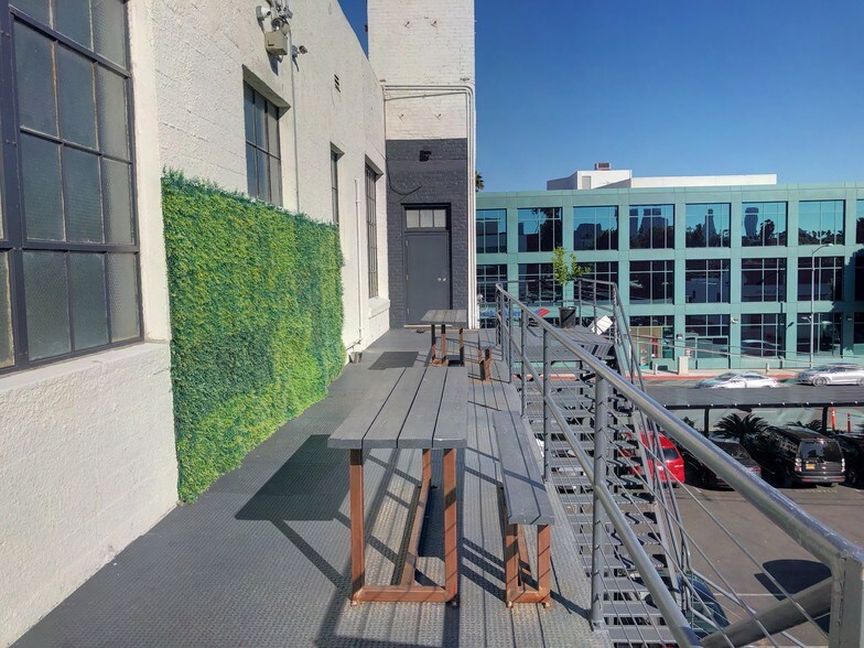 More Photos Of 8800 Wilshire Blvd, Beverly Hills Office For Lease