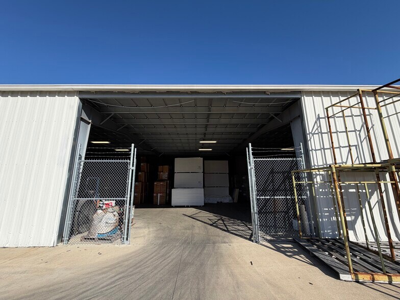 More Photos Of 3029 N Post Rd, Indianapolis Industrial For Lease