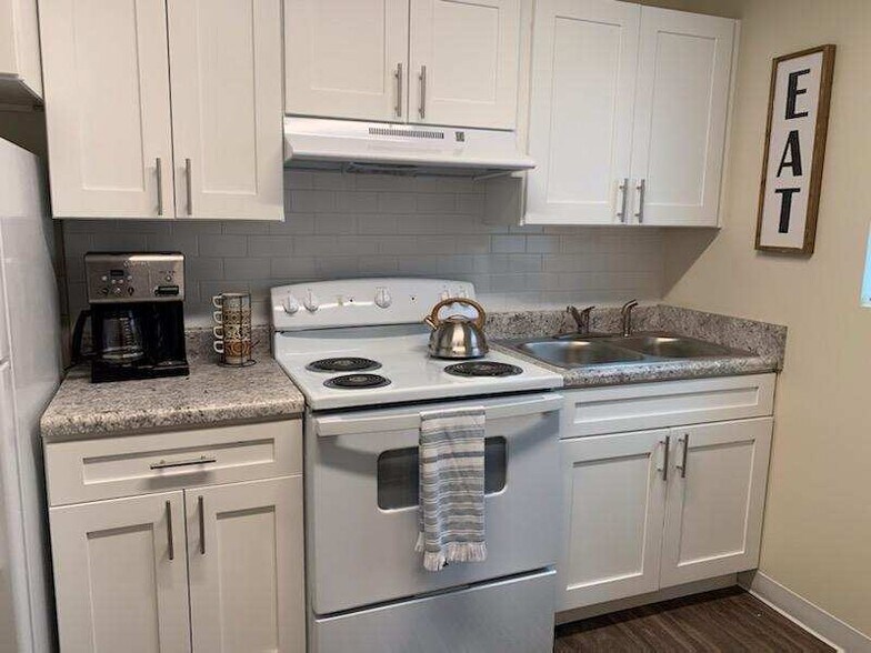 More Photos Of 1121 Stainback St, Petersburg Apartments For Sale