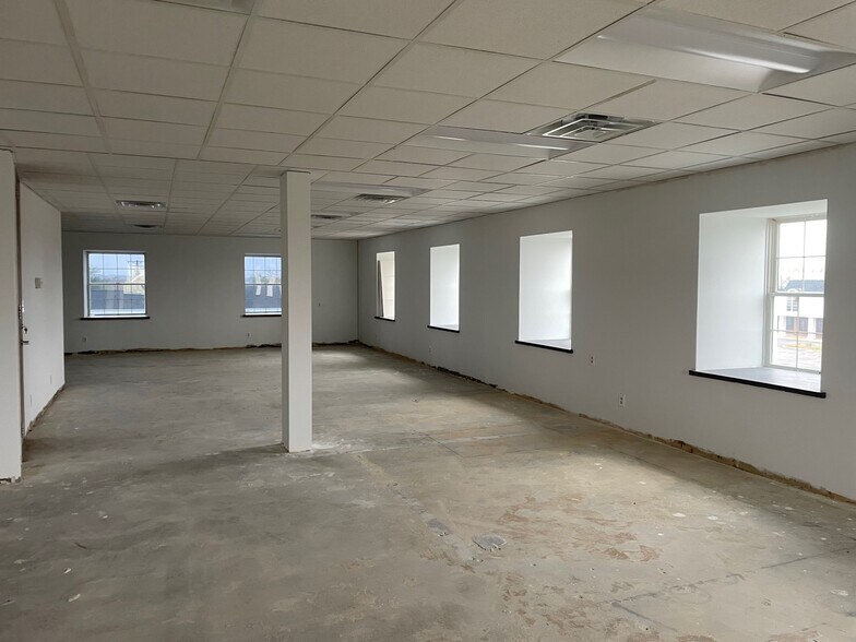More Photos Of 15421 Clayton Rd, Ballwin Medical For Lease