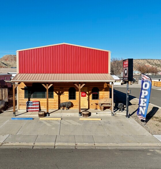 Primary Photo Of 626 Richards St, Thermopolis Freestanding For Sale