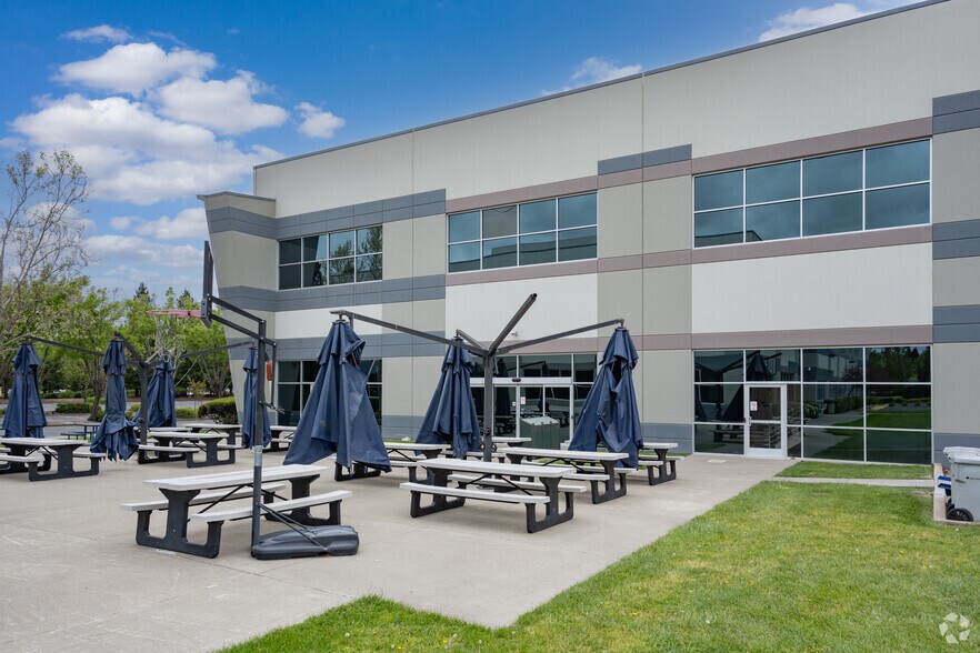 More Photos Of 3850 Brickway Blvd, Santa Rosa Office For Lease