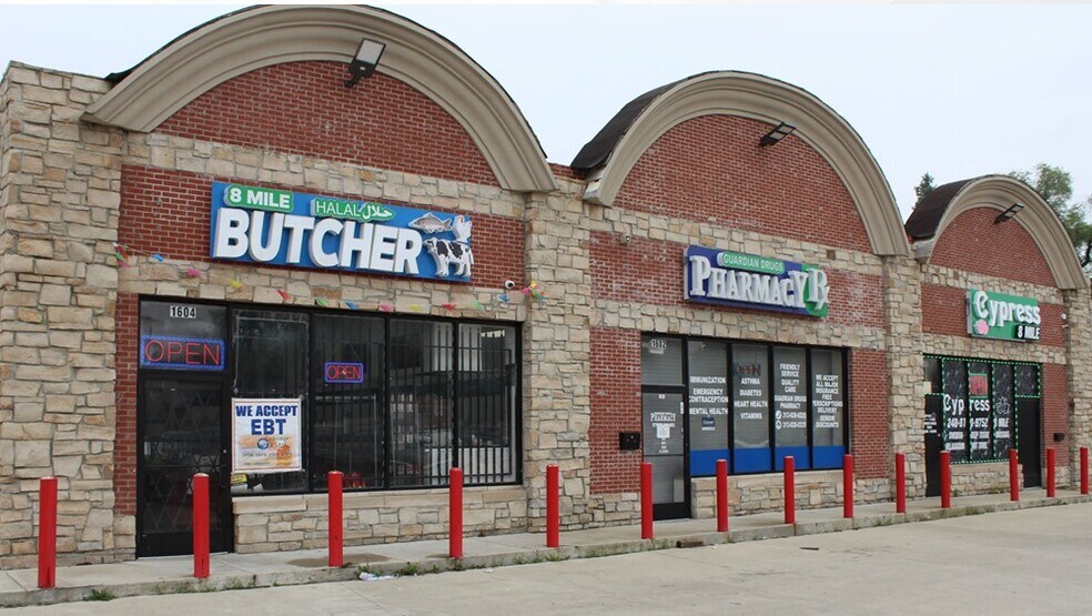 Primary Photo Of 1600-1642 E Eight Mile Rd, Detroit Freestanding For Lease