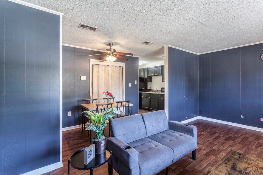 More Photos Of 205 W Moultrie Dr, Blytheville Apartments For Sale