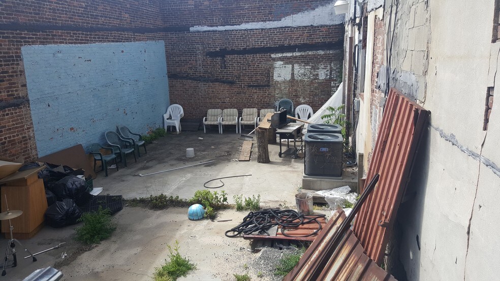 More Photos Of 27 Coffey St, Brooklyn Schools For Lease