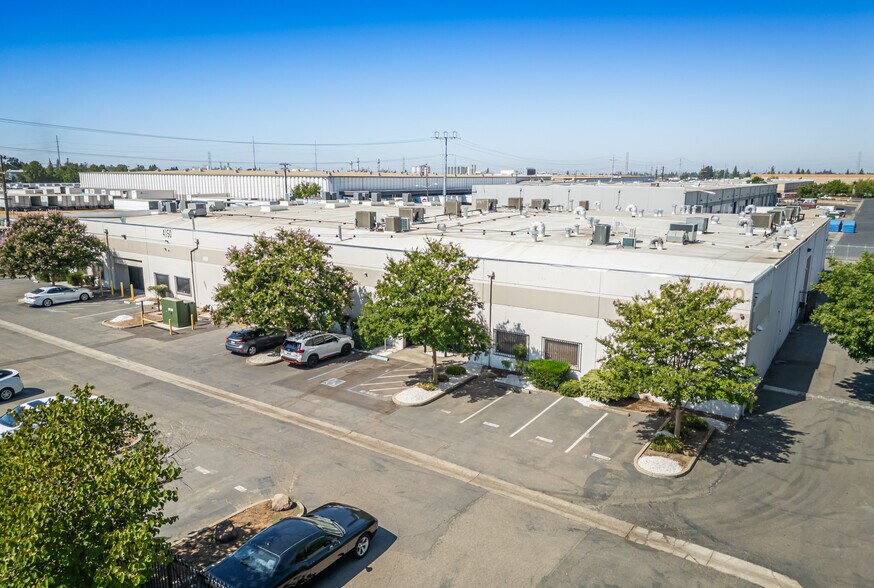 Primary Photo Of 4150 Florin Perkins Rd, Sacramento Warehouse For Sale