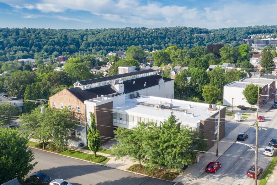 More Photos Of 101 E 8th Ave, Conshohocken Office For Lease