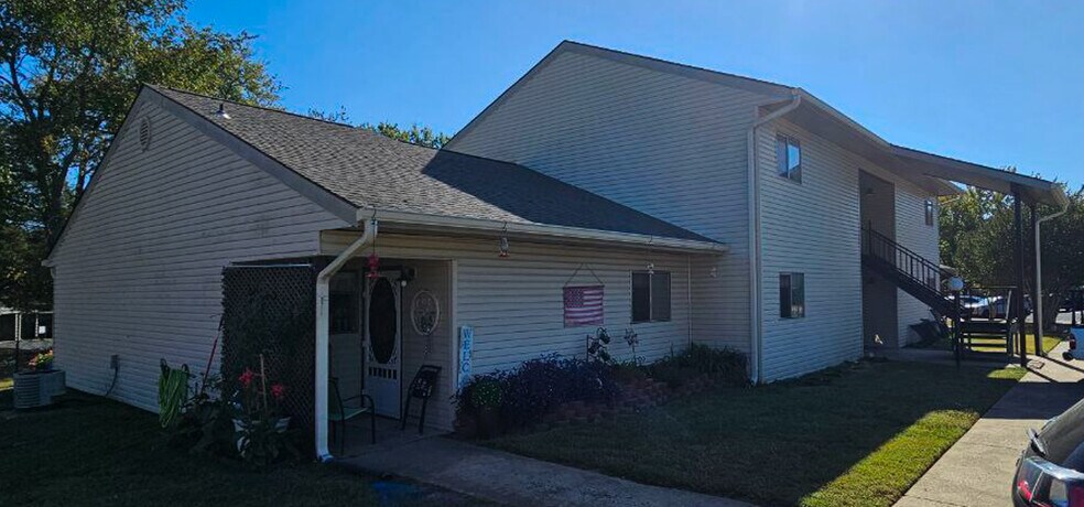 More Photos Of 401 N Cumberland Ave, Russellville Apartments For Sale