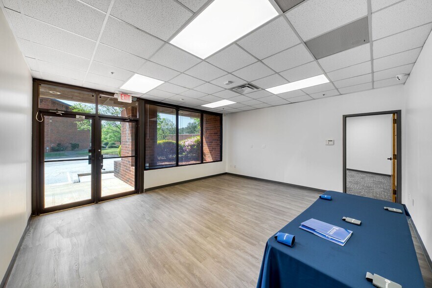 More Photos Of 3285 Saturn Ct, Peachtree Corners Warehouse For Lease