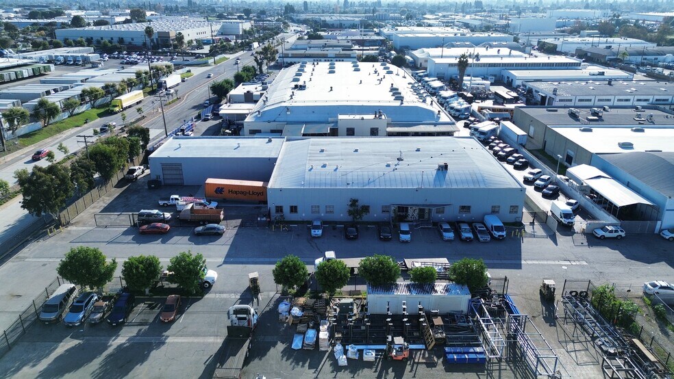 More Photos Of 7711 S Paramount Blvd, Pico Rivera Manufacturing For Sale
