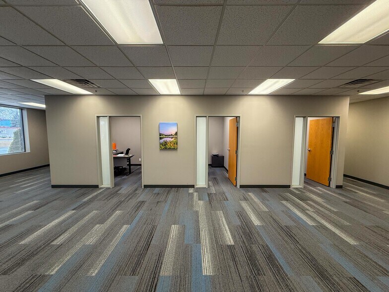 More Photos Of 3555 9th St NW, Rochester Light Manufacturing For Lease