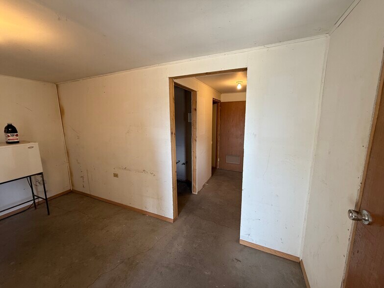 More Photos Of 735 Palmer Ave, Bennett Industrial For Sale