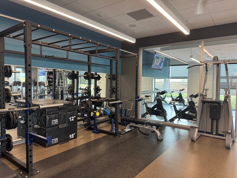 More Photos Of 5800 S Corporate Pl, Sioux Falls Office For Lease