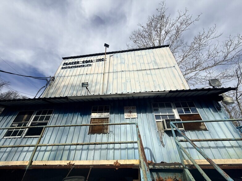 More Photos Of 13125 Old US Route 23, Catlettsburg Industrial For Sale