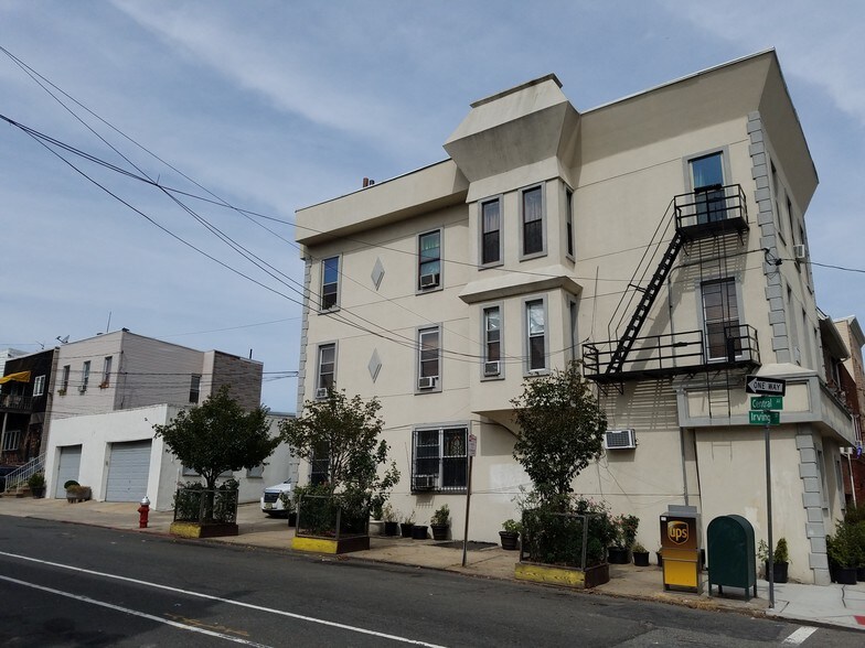 More Photos Of 533 Central Ave, Jersey City Apartments For Lease