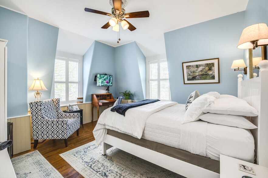 More Photos Of 1861 Main St, Brewster Hospitality For Sale