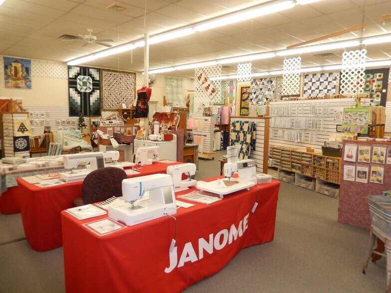 More Photos Of 2520 Vine St, Hays Unknown For Lease