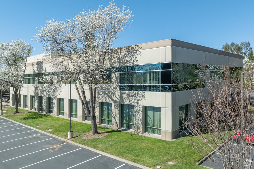 More Photos Of 11171 Sun Center Dr, Rancho Cordova Office For Lease