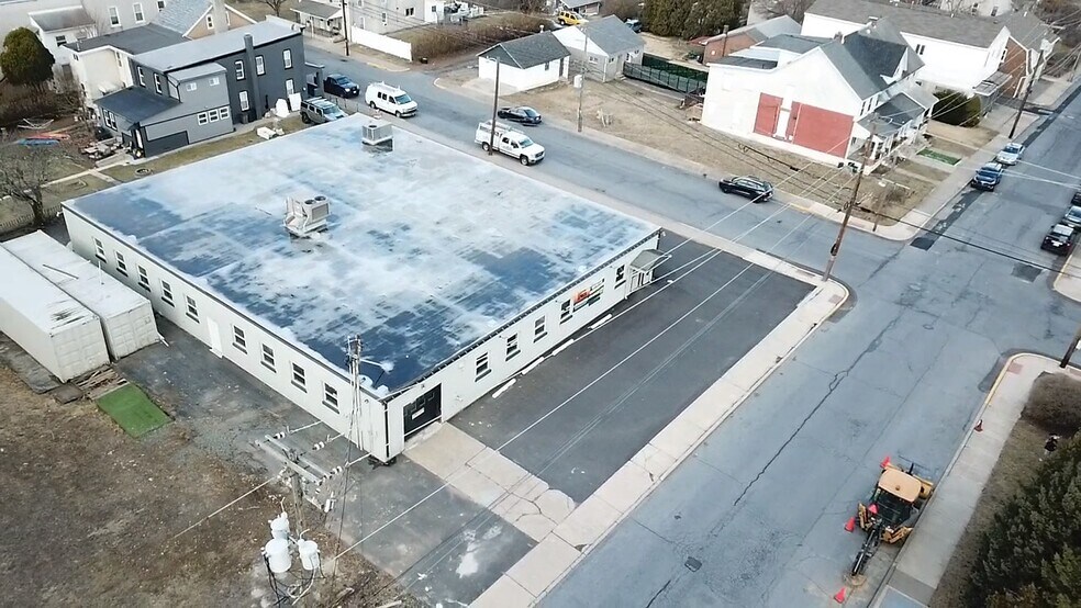 More Photos Of 202 S 6th St, Emmaus Light Manufacturing For Sale