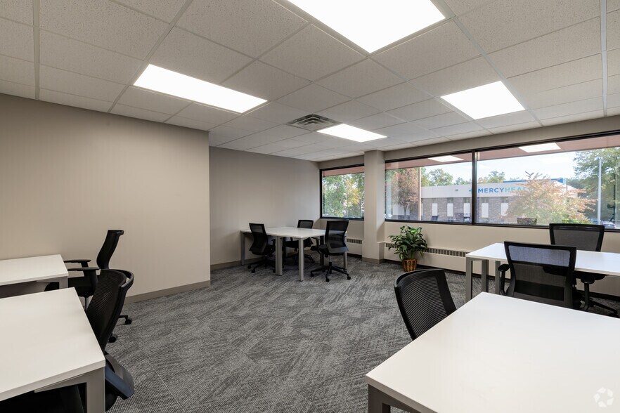 More Photos Of 3950 Sunforest Ct, Toledo Coworking Space