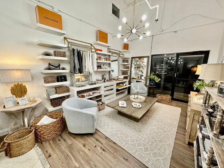 More Photos Of 690 Miami Cir NE, Atlanta Storefront For Lease