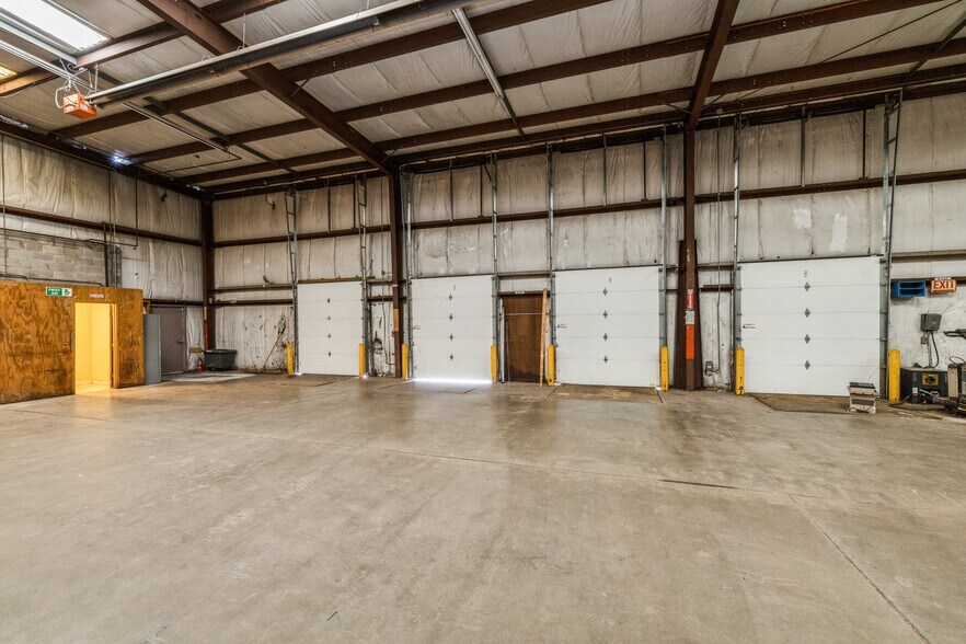 More Photos Of 635 New York Ave, Des Moines Industrial For Lease