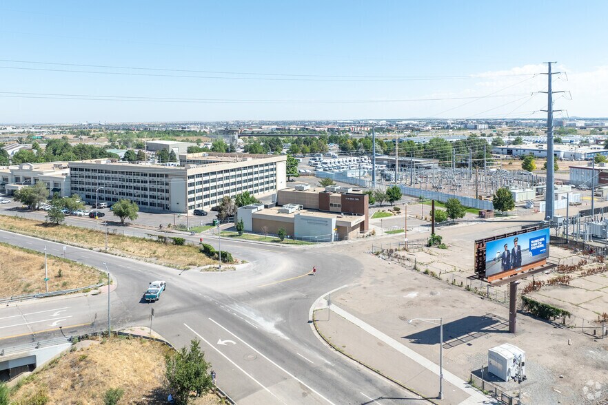 More Photos Of 4000 Quebec St, Denver General Retail For Sale