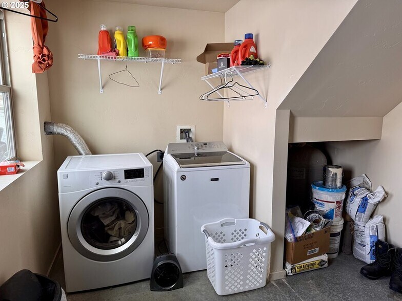 More Photos Of 38481 Sawmill Cutoff Ln, Halfway Warehouse For Sale