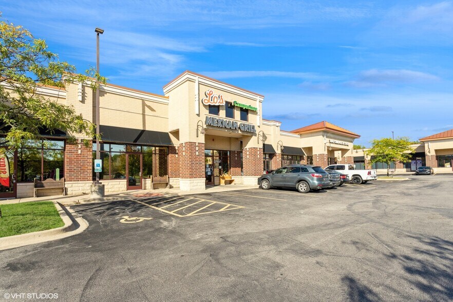 More Photos Of Mondamin & Ridge St, Minooka Unknown For Lease