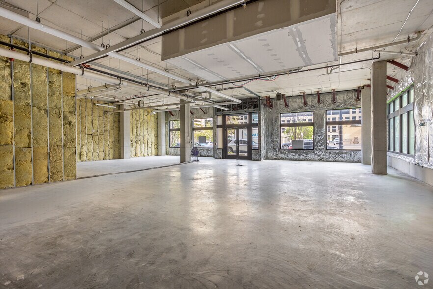 More Photos Of 265 E State St, Columbus Apartments For Lease