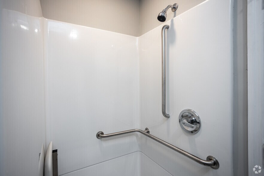 More Photos Of 2300 Davenport Rd, Knoxville Apartments For Sale