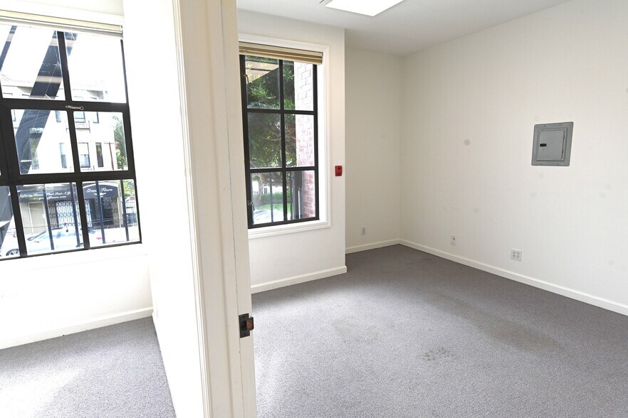 More Photos Of 1122 Clement St, San Francisco Storefront Retail Office For Lease