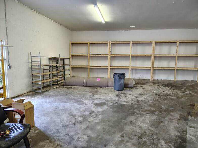 More Photos Of 1830 Patterson Ave, Deland Warehouse For Lease