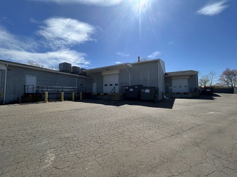 More Photos Of 393 Soundview Rd, Guilford Warehouse For Sale