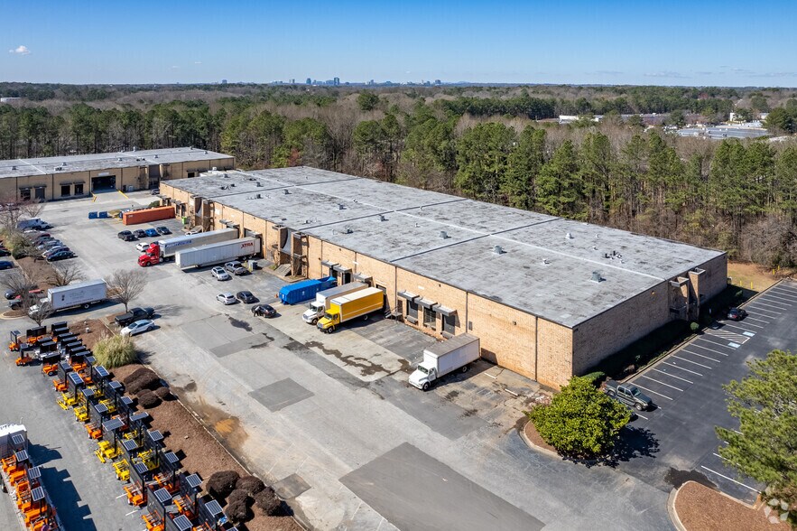 More Photos Of 2775 Bankers Industrial Dr, Atlanta Distribution For Lease