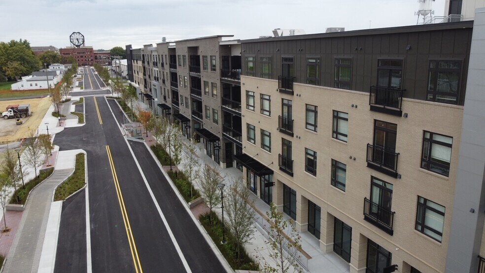 More Photos Of 1400 Main St, Clarksville Apartments For Lease