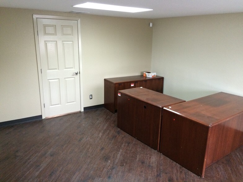 More Photos Of 120 Coad St, Fort Worth Warehouse For Lease