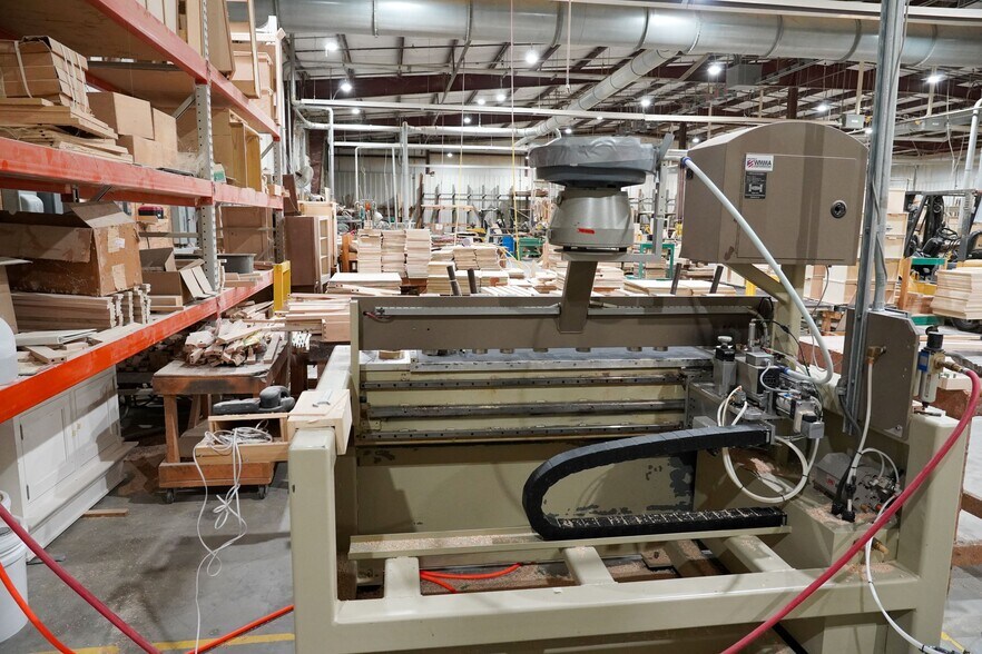 More Photos Of 4150 L&N Turnpike rd, Hodgenville Manufacturing For Sale