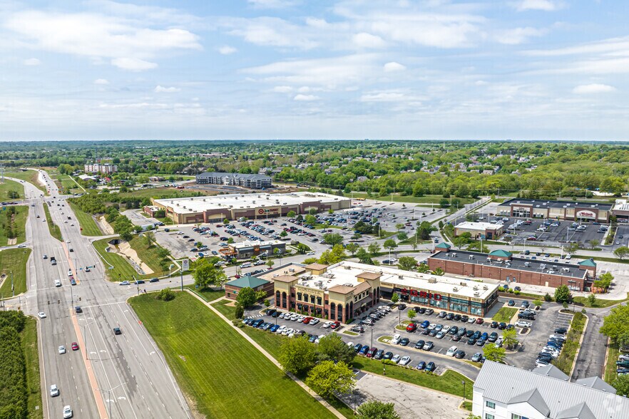 More Photos Of 12022 Blue Valley Pky, Overland Park Coworking Space