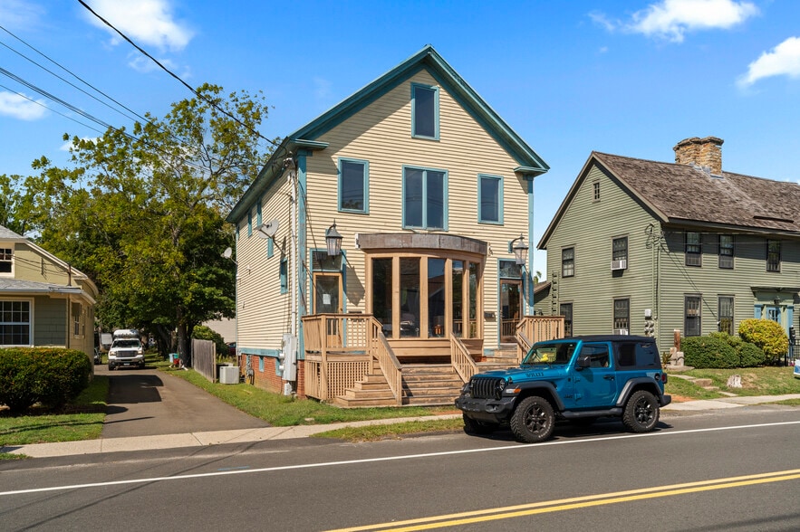 More Photos Of 29 Water St, Guilford Storefront Retail Office For Lease