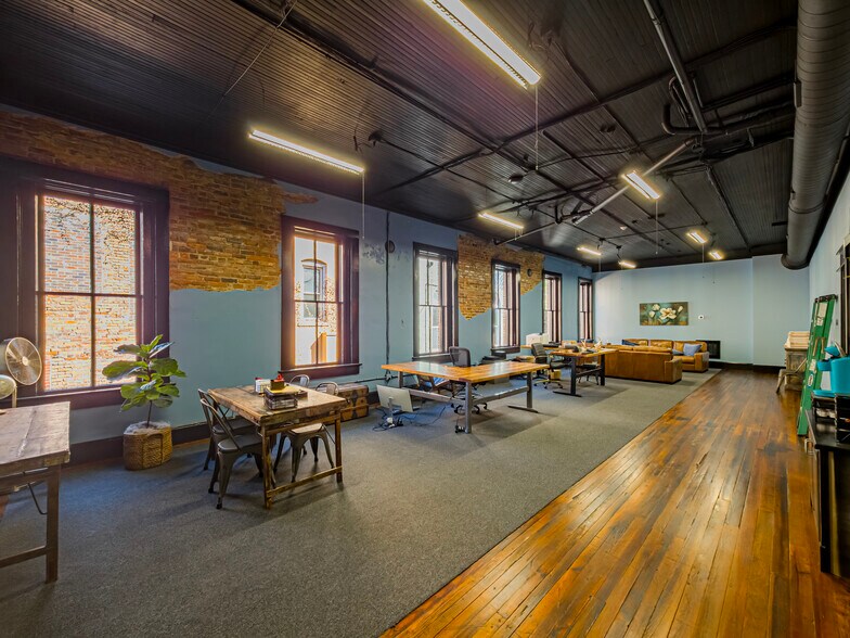 More Photos Of 105-111 W Central, Valdosta Storefront Retail Office For Sale