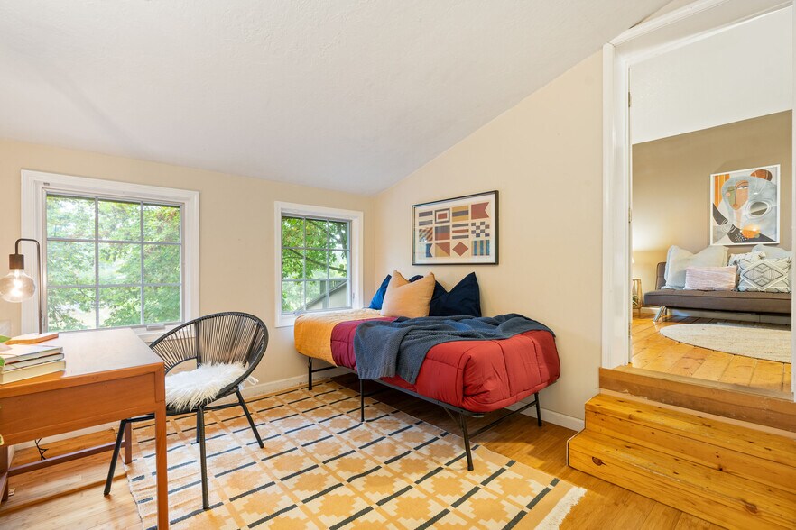 More Photos Of 1824 SW Greenway Cir, West Linn Specialty For Sale