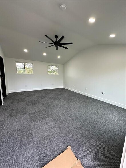 More Photos Of 27320 Ranch Road 12, Dripping Springs Office For Sale